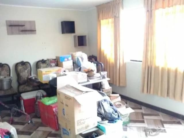 Venta casa de tres pisos, buenos acabados - URGENTE — foto 4