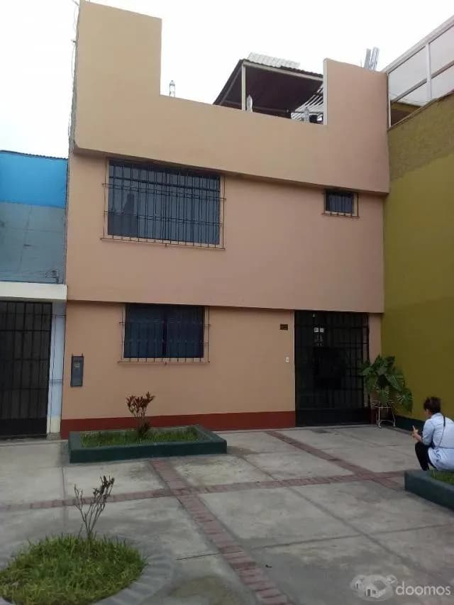 Se REMATA Casa en Surco, Precio de Infarto — foto 1