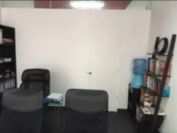 OFICINA PRIVADA PARA ALQUILAR // PRIVATE OFFICE TO RENT