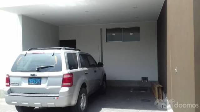 VENTA DE CASA EN EL SOL DE LA MOLINA — foto 1