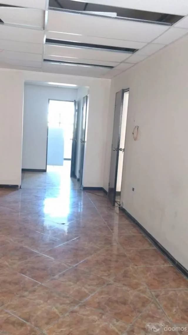 ALQUILO AMPLIA CASA COMO OFICINA — foto 3