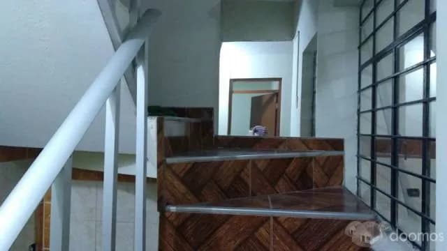 VENDO LINDA CASA DE 3 PISOS EN SECTOR 2 DE BAYOVAR — foto 4