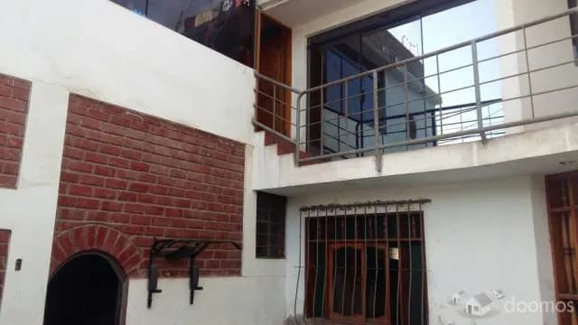 SE VENDE HERMOSA CASA DE 2 PISOS — foto 1