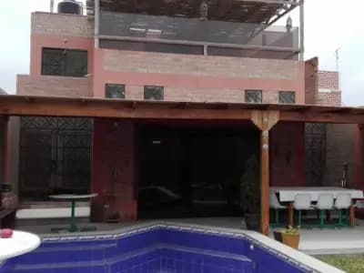 VENDO CASA EN LAS SALINAS - CHILCA
