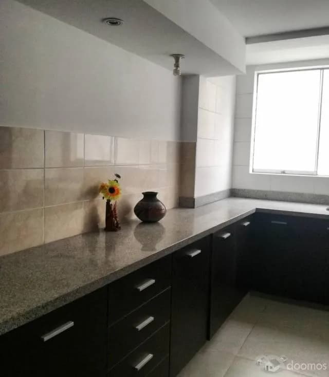 Espacioso departamento en la Av. Arequipa ideal para inversión! — foto 2