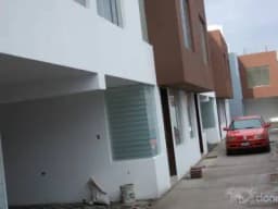 vendo casa de 3 pisos,jlb y rivero