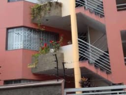 ALQUILO DEPARTAMENTO MODERNO FRENTE AL PARQUE