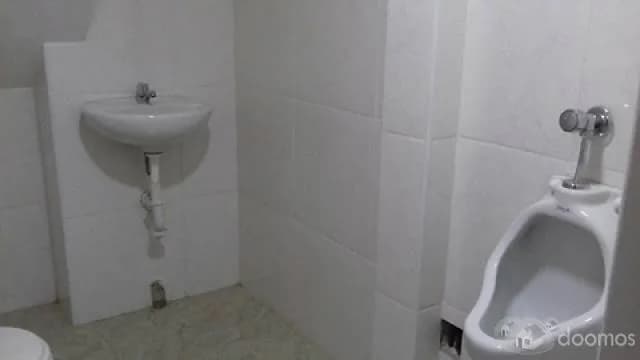 Local comercial excelente ubicación — foto 4