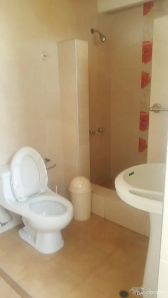 VENTA DE CASA DE DOS PISOS, CON POSIBILIDAD DE CONSTRUIR EN SAN ISIDRO. — foto 13