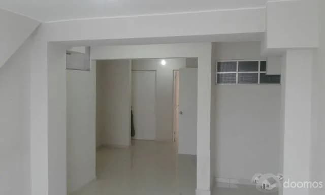 ALQUILER DE LOCAL COMERCIAL EN ESTRENO — foto 2