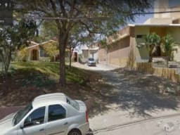 ALQUILER DE CASA BUENA UBICACION