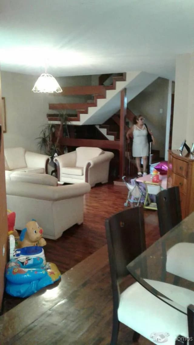 Venta de casa Urb.Las Leyendas — foto 2