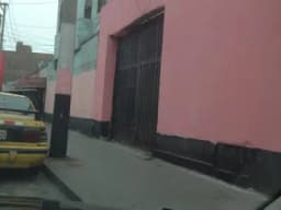 Vendo local comercial ideal almacén o deposito callao , cerca a la avenida Saenz Pena.
