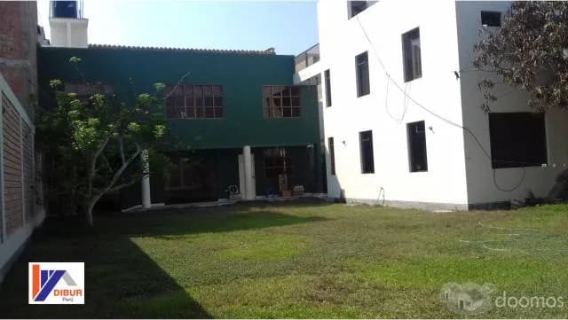 CASA EN VENTA URB EL GOLF DE TRUJILLO — foto 8