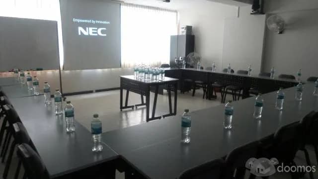 ALQUILER DE AULA — foto 3
