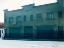 LOCAL COMERCIAL FRENTE A LA SALLE