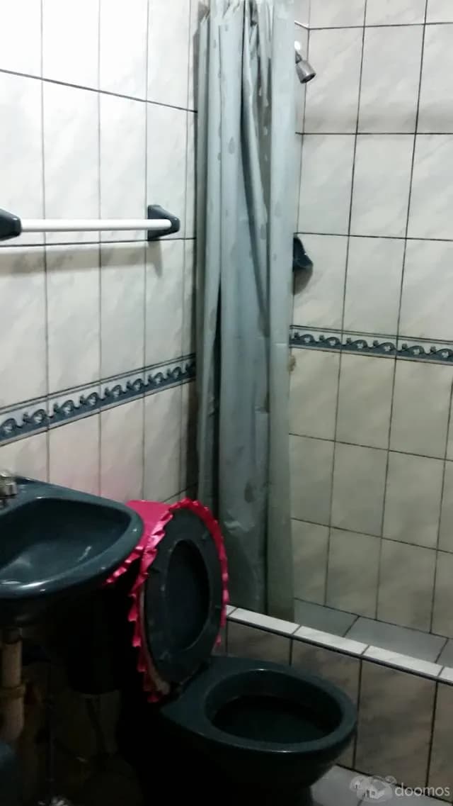 VENDO CASA EN AV. LOS ALAMOS — foto 3