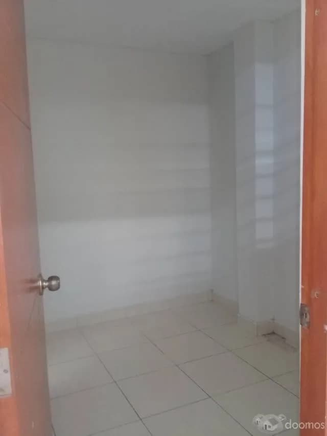 habitación con baño  en Lince — foto 1