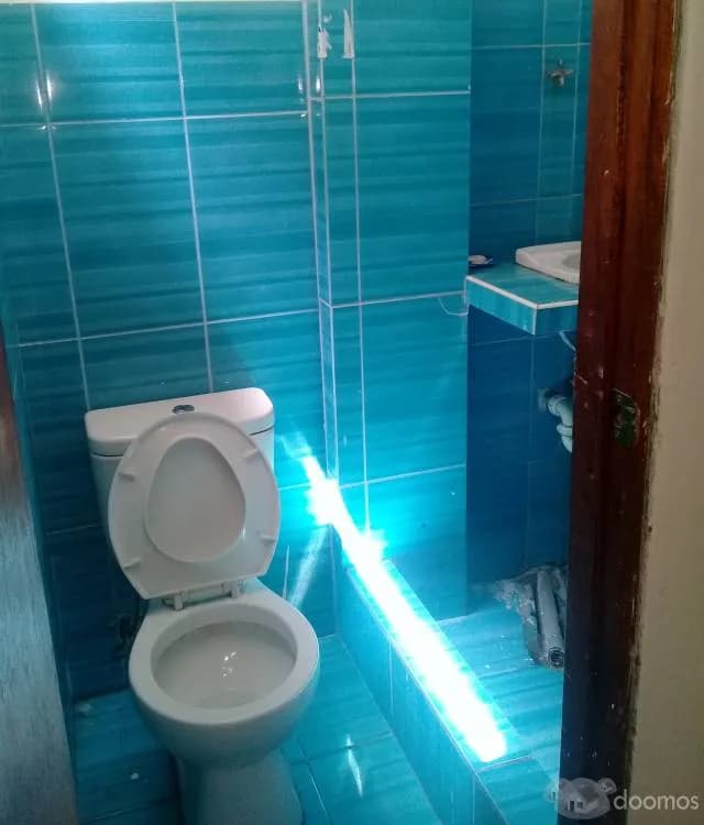 habitación con baño  en Lince — foto 4