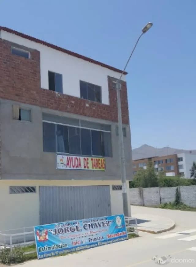 Casa con Ubicación Comercial — foto 3