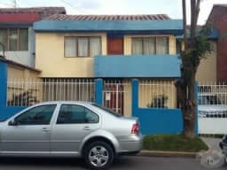 CASA A PRECIO DE TERRENO