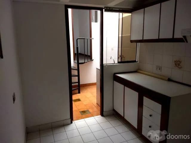 ALQUILO LINDO DPTO DE 110M2 3DORMS 2DO PISO U/HIGUERETA — foto 5
