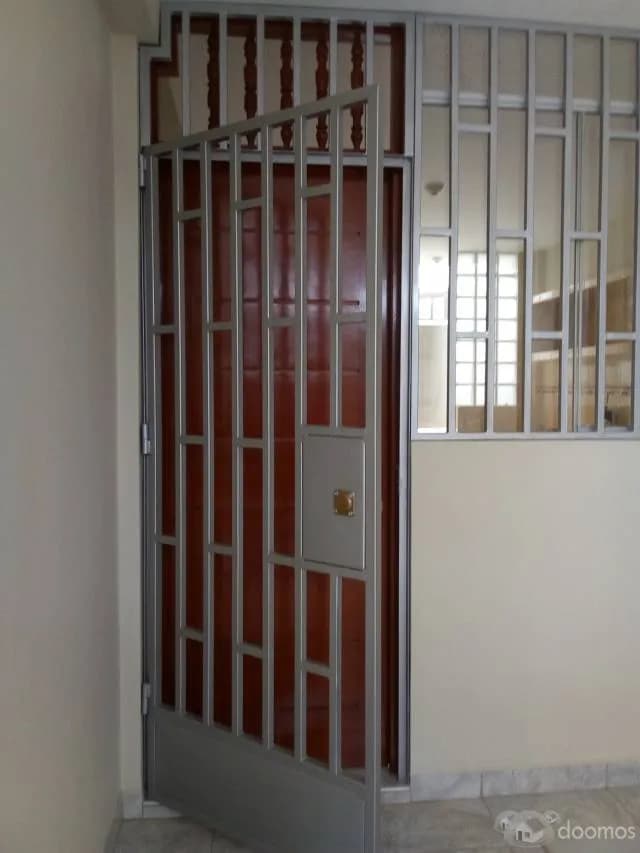 VENDO CASA DE ESTRENO — foto 2