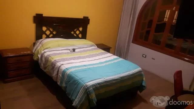 SE ALQUILA HABITACION AMOBLADA — foto 2