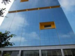 Alquiler de amplia Aula en edificio inteligente con terraza