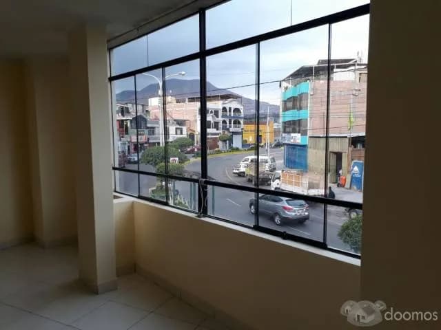 ALQUILO CÉNTRICO LOCAL AV. BALTA MOQUEGUA — foto 5