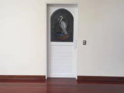 VENDO O ALQUILO CASA DE 2 PISOS LA MOLINA CERCA A LA PLANICIE Y WONG