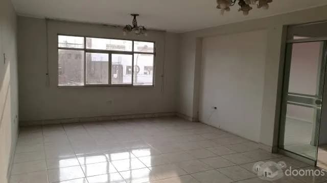 AMBIENTE PARA NEGOCIO EN TERCER PISO 160m2 — foto 2
