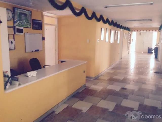 VENDO CASA COMO TERRENO SOL DE LA MOLINA — foto 8