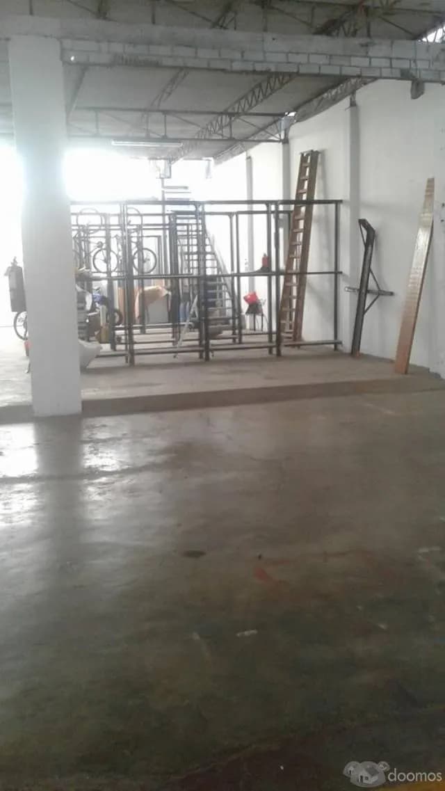 ALQUILO LOCAL COMERCIAL, 350 m2 CHORRILLOS — foto 6