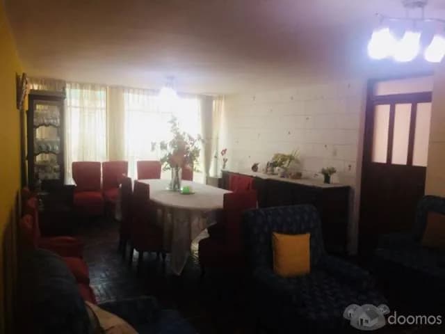 VENTA DE CASA EXCELENTE UBICACIÓN EN YANAHUARA — foto 9