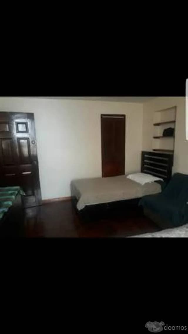 VENTA DE CASA EN MIRAFLORES — foto 5