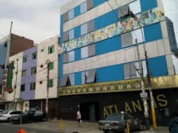 VENTA DE LOCALES COMERCIALES CERCA A MEGAPLAZA