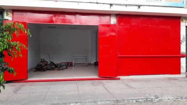 VENTA DE LOCAL COMERCIAL EN GAMARRA — foto 2