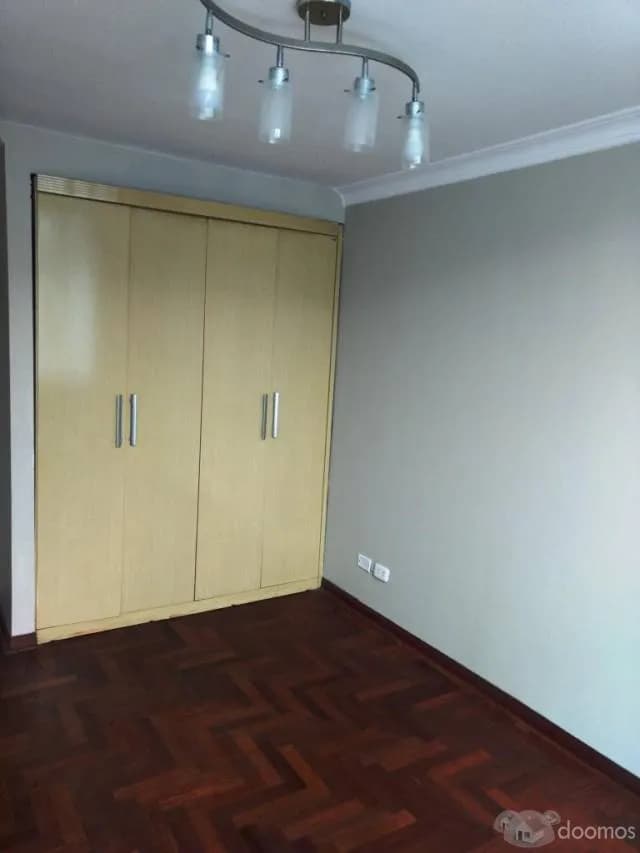PRIMER PISO FRENTE A CAMPO DE MARTE - FLAT — foto 5