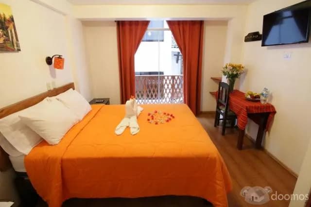 vendo hotel en aguas calientes, machupicchu, cusco — foto 5