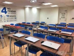 Alquiler de sala de computo en Miraflores