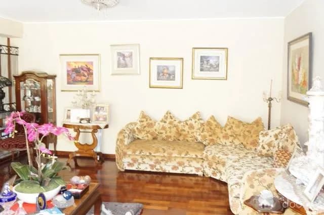 CASA  CERCA DE AV. ENCALADA Y CASUARINAS — foto 8