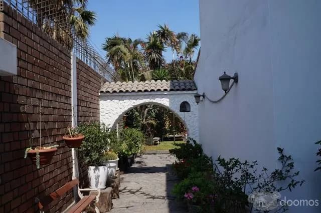CASA  CERCA DE AV. ENCALADA Y CASUARINAS — foto 13