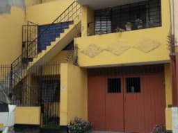 HERMOSA CASA EN VENTA URB PALAO