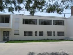 Venta de Clínica 800 m2 H2 (Altura Cdra. 15 Av. Colonial)