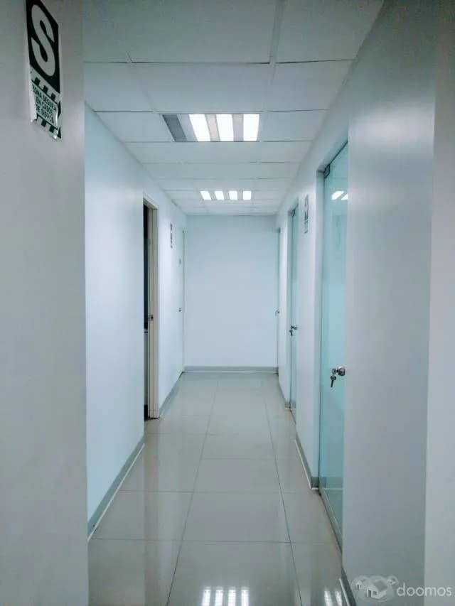OFICINA EN VENTA MIRAFLORES — foto 8
