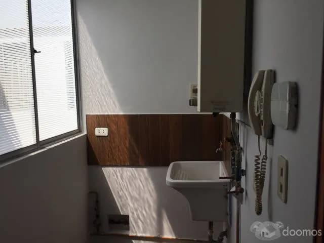 se alquila departamento en surco, zona de la bolichera — foto 2