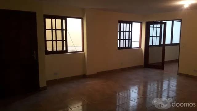 AMPLIO DEPARTAMENTO EN SAN BORJA — foto 5