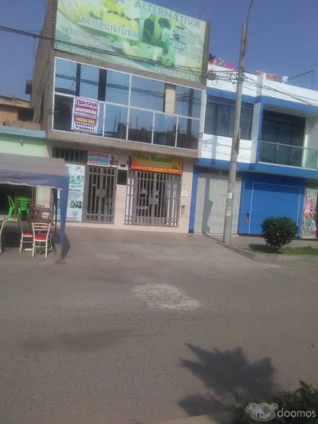 VENTA DE CASA 3  PISOS COMERCIAL EN AVENIDA — foto 1