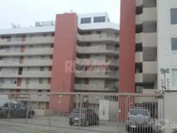 Venta de departamento seminuevo con cochera amplia en Chorrillos (Matellini)